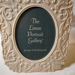 Lenox frame